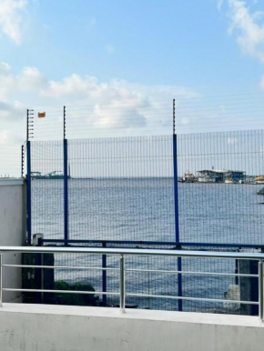 4bedroom luxury waterfront apartment